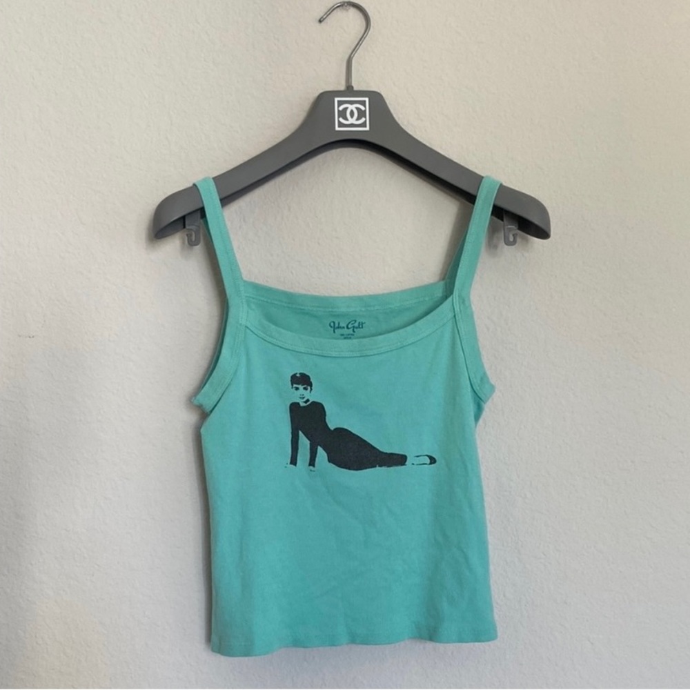 Brandy Melville Audrey Hepburn tank